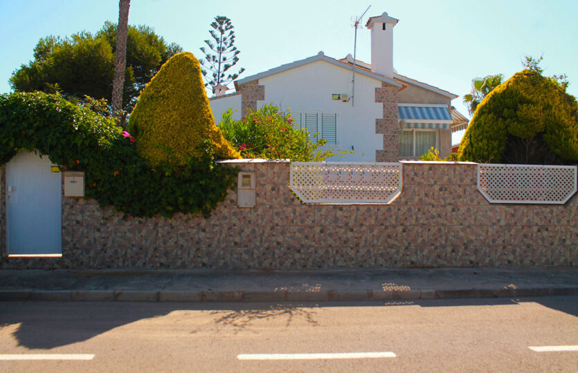 Qlistings - House - Villa in Marbella, Costa del Sol Property Thumbnail